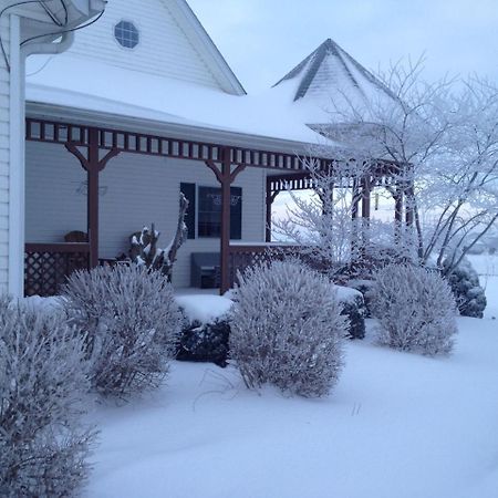 Green Gables Bed & Breakfast Odon Exterior foto